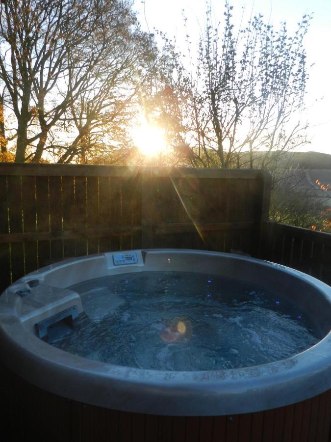 Silver Birch Lodge With Hot Tub Cupar Exterior foto